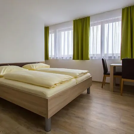 Weingut - Gästezimmer Resch Ludwig Vlg. Powoden Privatunterkunft