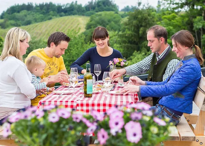 Weingut - Gaestezimmer Resch Ludwig Vlg. Powoden * Leutschach