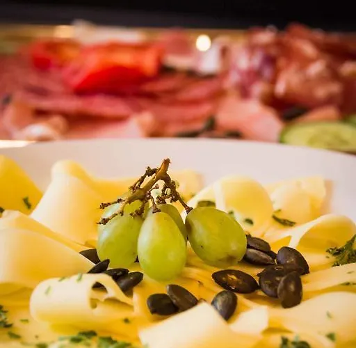 Weingut - Gaestezimmer Resch Ludwig Vlg. Powoden Leutschach